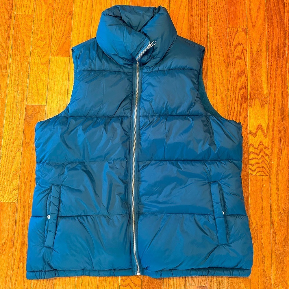 Old Navy puffer vest Women's large‎ teal